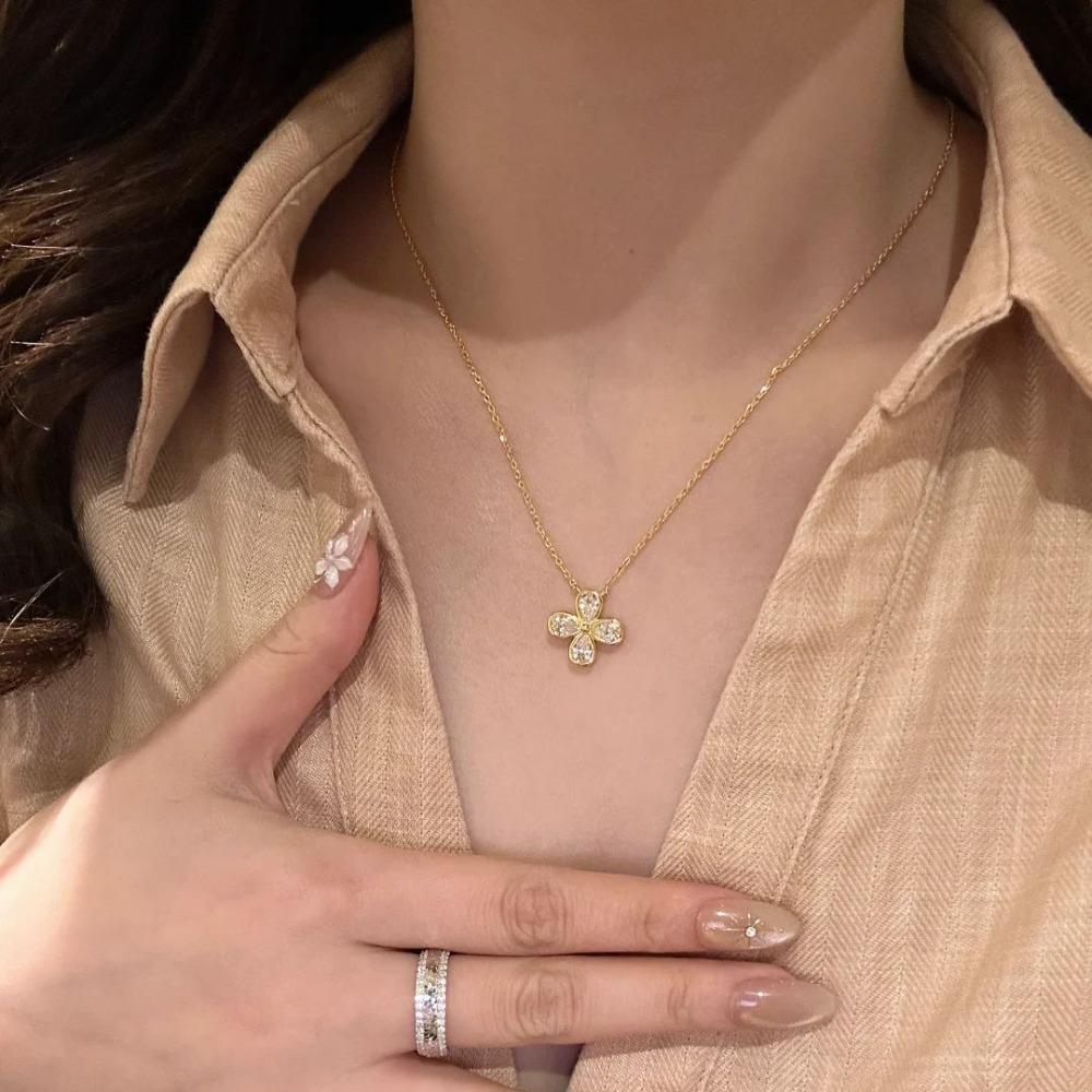 Luxury French Retro Clover Necklace with Diamond Flower Earrings Women Jewelry Set