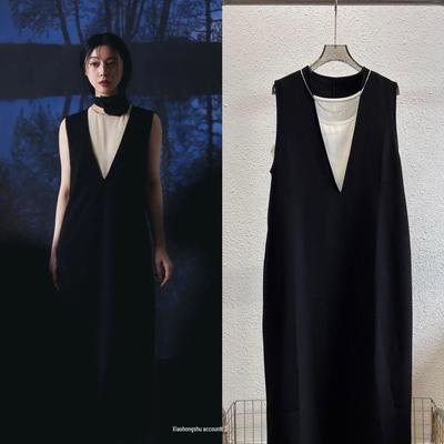 Nordic-Inspired Minimalist Acetate V-Neck Sleeveless Dress