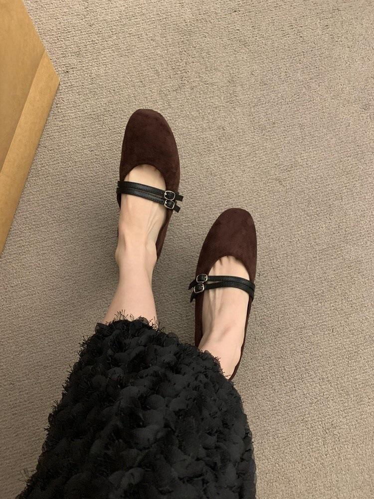 French One-word with Flat Mary Jane Shoes, Spring and Autumn 2025, Korean New Version, Shallow Mouth Small Fragrant Wind, Shallow Mouth Single Shoes