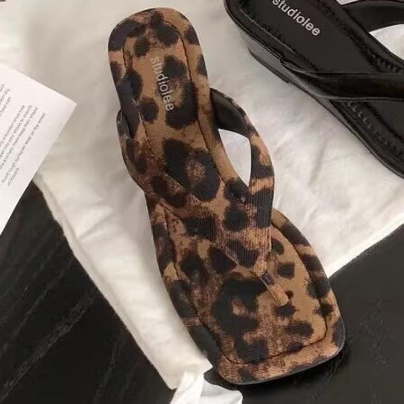 Slope Heel Beautiful Slippers Leopard Print Toe Flip-flops Outside Women's Summer
