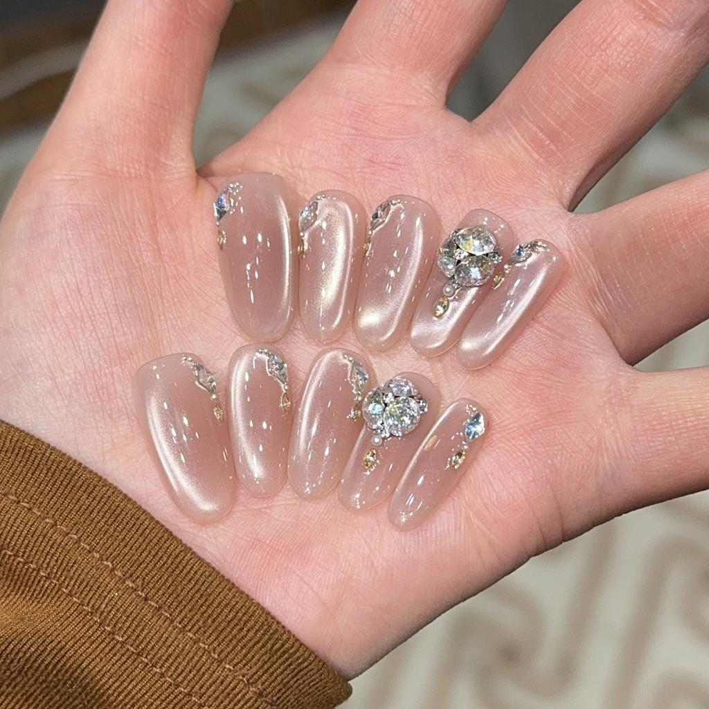 Atmosphere Ins Wind Burst Flash Pile Drill Cat's Eye Pure Hand-worn Armor Medium and Long Nail Art Fake Nail Patch