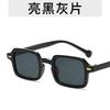 Vintage Square Sunglasses Woman Mirror Retro Rivet Yellow Glasses Female Brand Designer Fashion Black Shades UV400