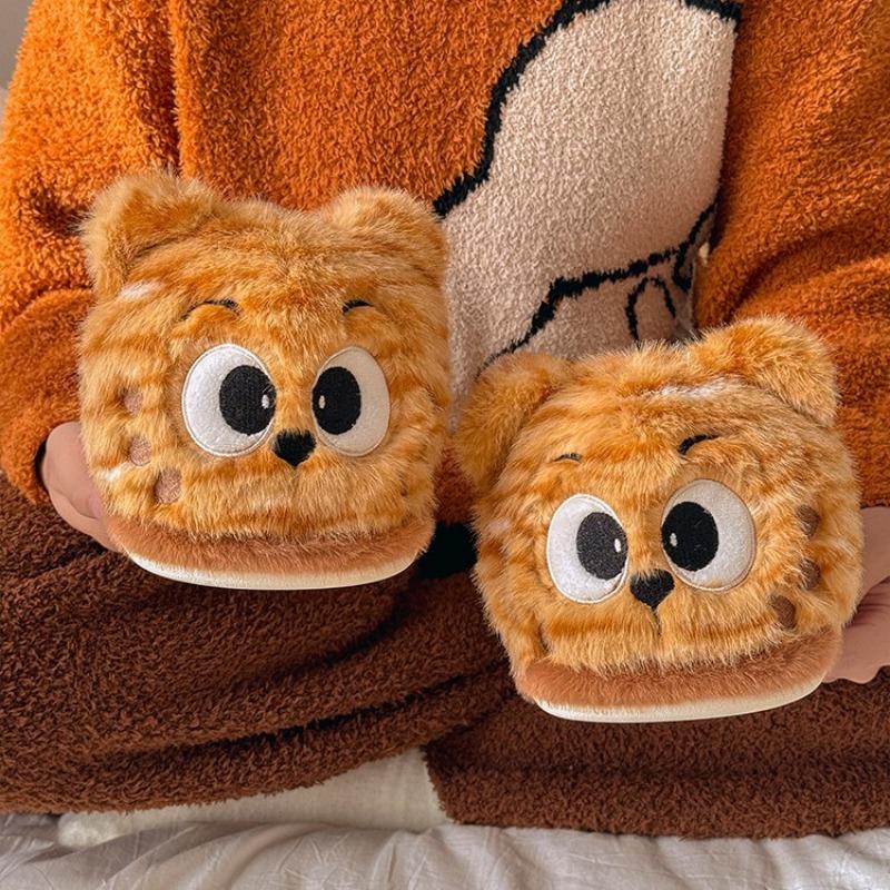 Autumn and winter cartoon three-dimensional thickened cotton slippers wear warm and comfortable cotton slippers at home women