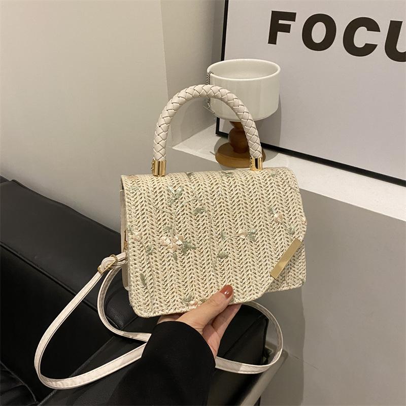 

Сумка в стиле ретро, простая трендовая сумка через плечо 2024 года, летняя сумка, женская модная повседневная маленькая квадратная сумка белый