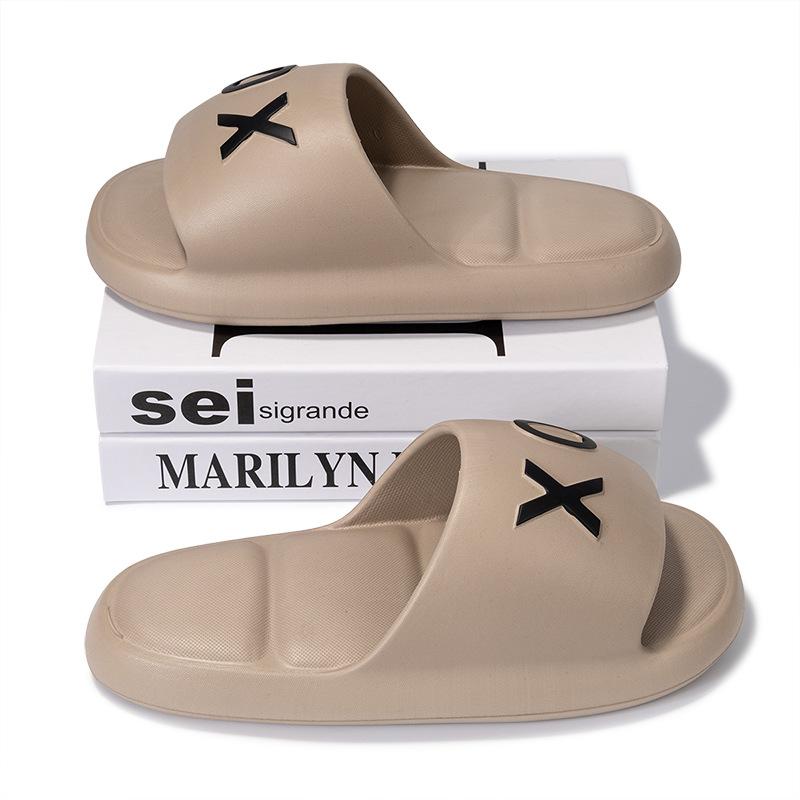 

Stepping on shit slippers men s summer indoor home stepping on shit thick bottom new non-slip and deodorant sandals men s outer wear 44-45