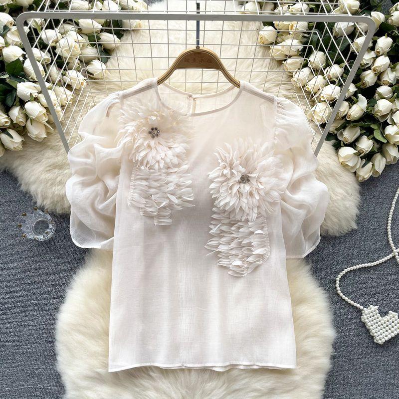 

Французская рубашка с трехмерным цветком из бриллиантов и шикарными рукавами-буфами Apricot All yards