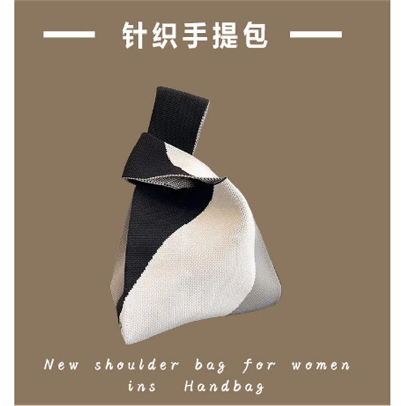 Knitted bag Girls vest bag Small square bag New knitted bag Hand bag Knitted bag Oblique span