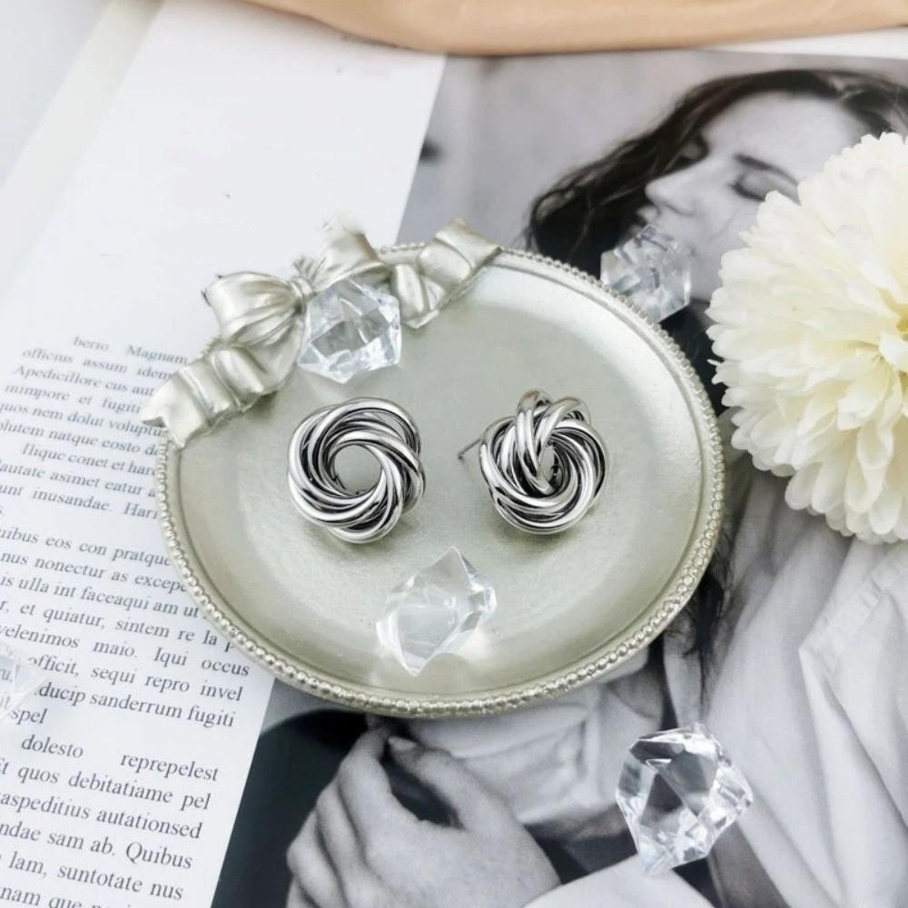 Light Luxury Irregular Earrings Fashion Jewelry Geometric Circle Earrings Women