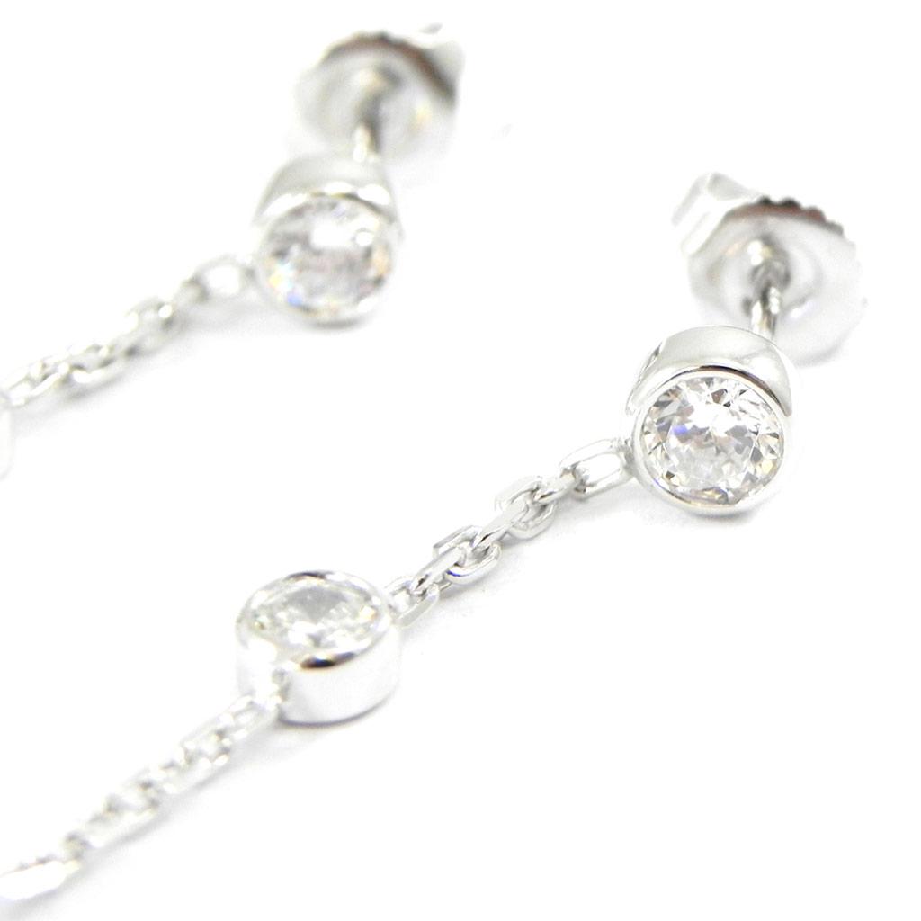 Altesse [I2955] - White 'Câlin' Silver Earrings