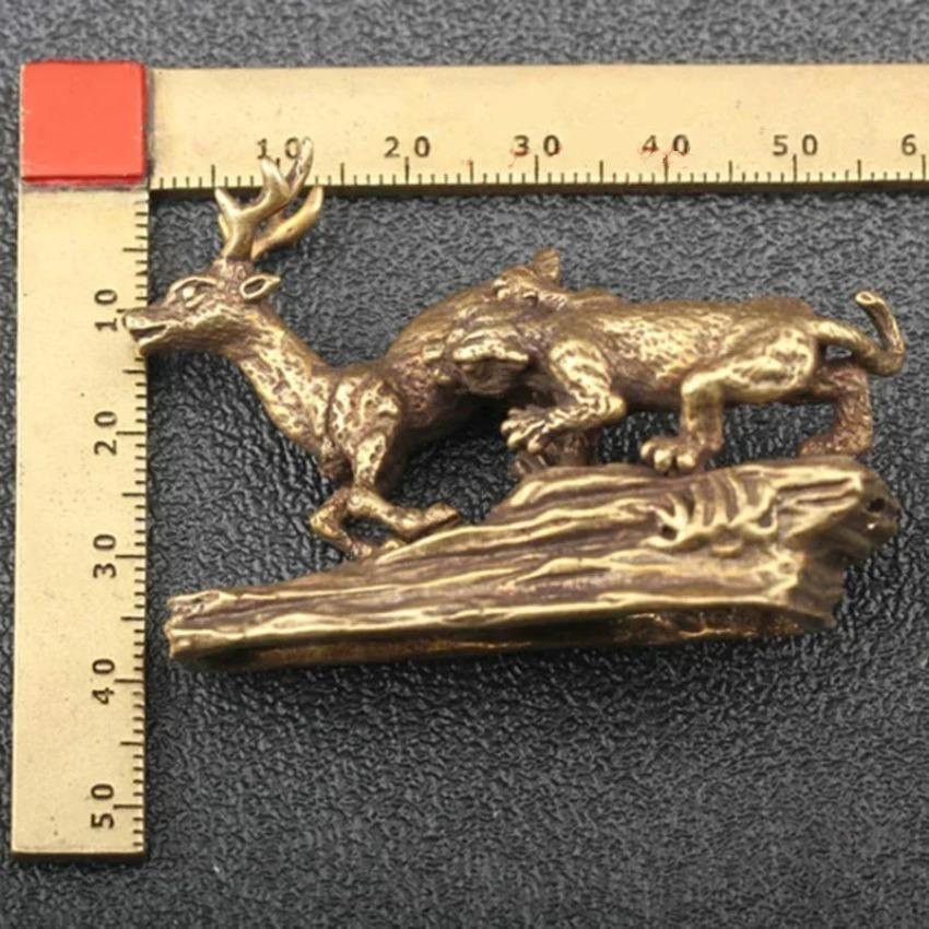 Kleine Verzierung Antikbronze Tier Miniatur Heim Schreibtisch Dekorationen Handwerk Tigerkönig fängt Hirsch Drache und Dinosaurier Statue