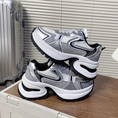 Zhao Ruth, les mêmes chaussures de papa argentées pour femmes 2024 nouveau printemps et automne petit homme rehausseur plateforme chaussures de sport et de loisirs