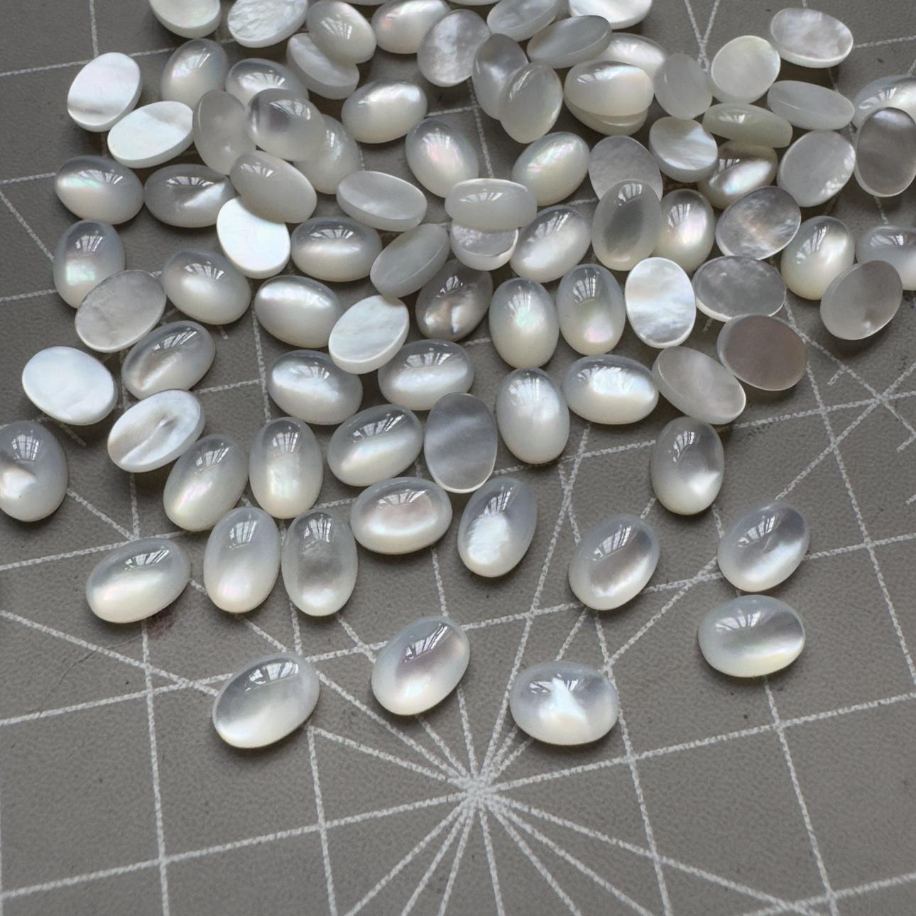 Oval Natural White Mother-of-Pearl Ring Face Jewelry Accessory