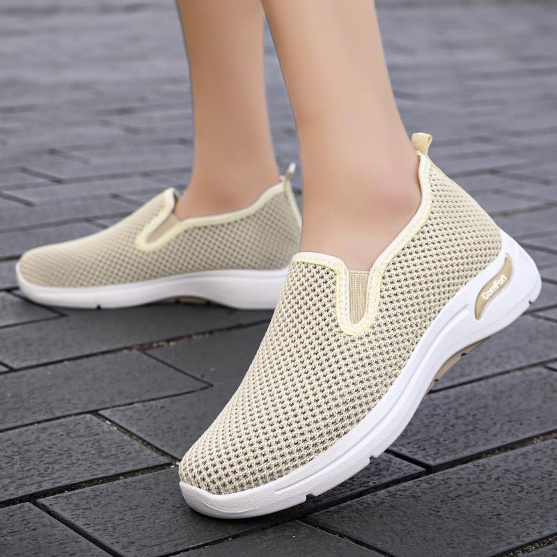 New Women Sports Shoes with Soft Soles Lightweight Non Slip Mesh Breathable Casual Shoes One-foot Wear with Perforated Comfortab