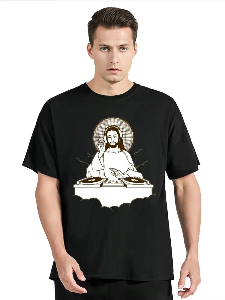 HOT SALE Novelty Jesus God DJ Turntable T-shirt Graphic Street Wear Short Sleeve Sound Guy Engineer DJ Audio Technician T-shirt 4XL