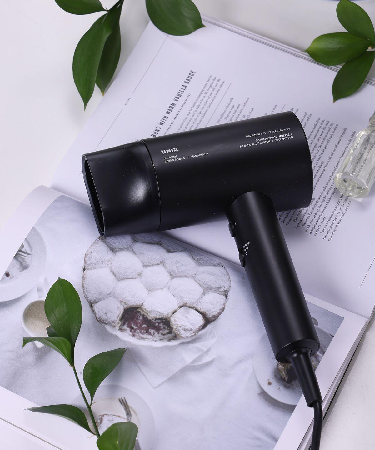 Фен Essential Care UN-B3096 1800 Вт