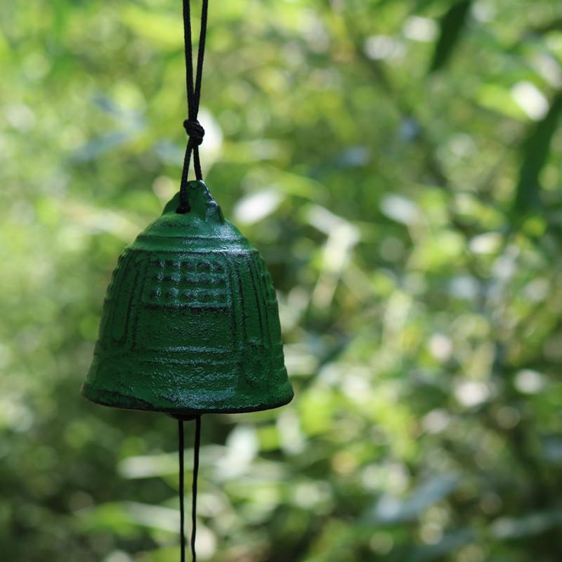 Cast Iron Wind Chime: Chinese & Japanese Style Retro Bells for Balcony or Outdoor Courtyard