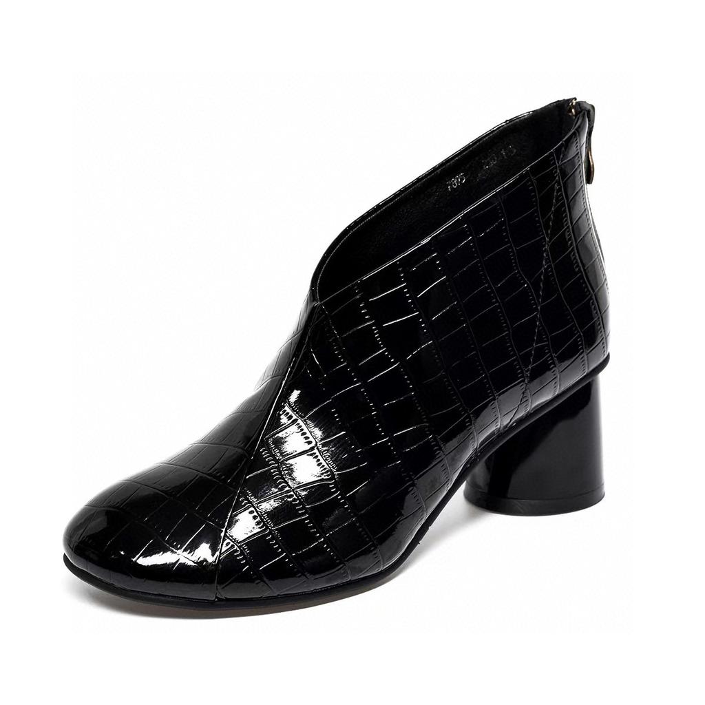 Round Head Thick Heel Short Boots Women's 2025 European and American Style Round Head Rear Zipper Fashion Boots Niche Personalized Leather Boots Wo