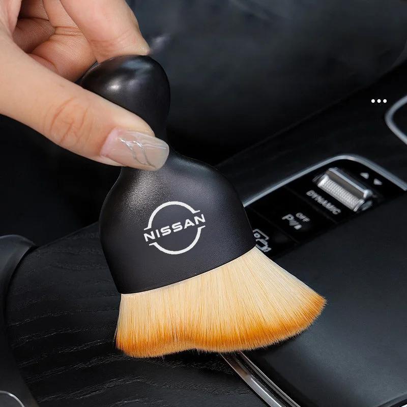 AQS3 Automotive Interior Cleaning Soft Brush Dust Removal Cleaning Tool For New Nissan Juke Serena Versa Micra 350Z 370Z Armada Kicks