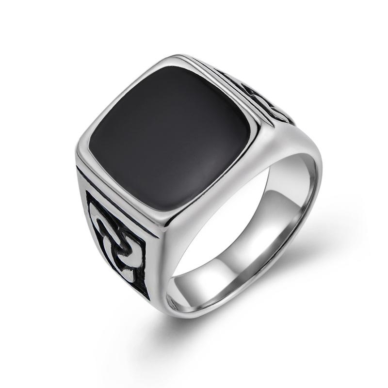 Retro Pattern Domineering Totem Dripping Oil Triangle Men's Rubber Large Ring
