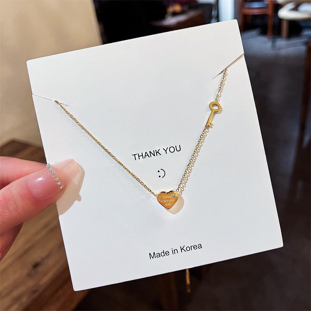 Korean 18K Gold Titanium Steel Women's Clavicle Necklace - Versatile, High-End, Non-Fading Temperament Choker.