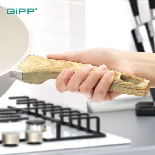 GiPP 28cm Deep Frying Pan with Lid, Induction and Gas Compatible, Non-Stick, Stir-Fry Pan with Spout, Ceramic Coating, Easy To Clean, High Heat Effici