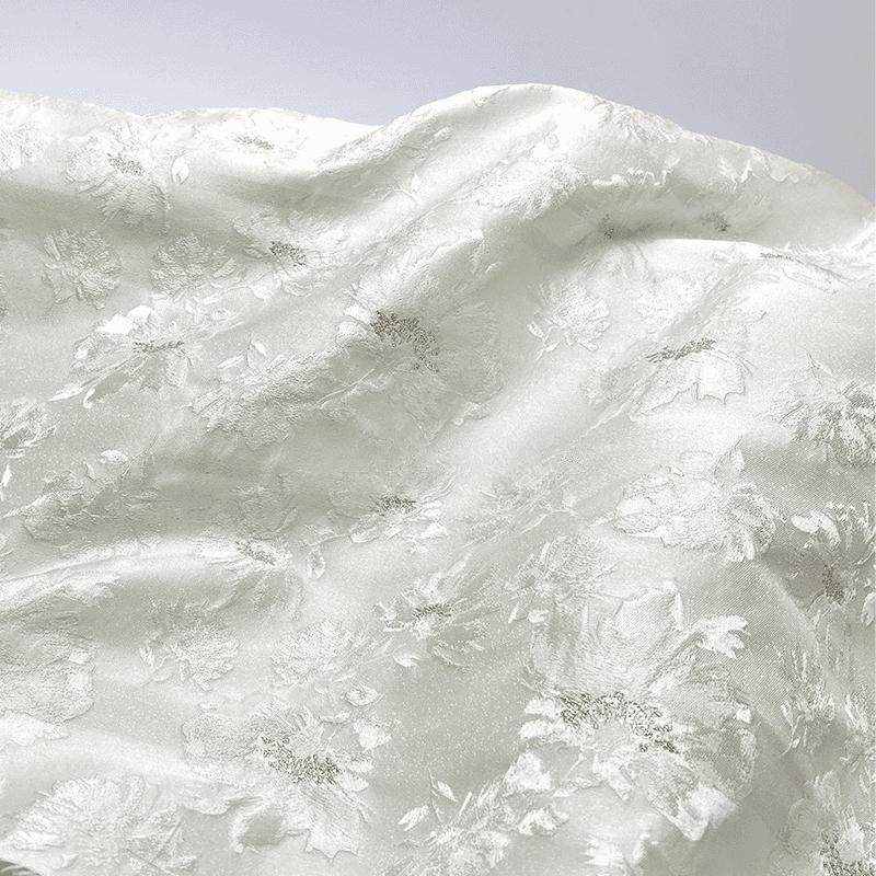 

Stiff pearlized relief flower jacquard fabric suitable for wedding dresses formal gowns and designer clothing fabrics 1.6M&1M