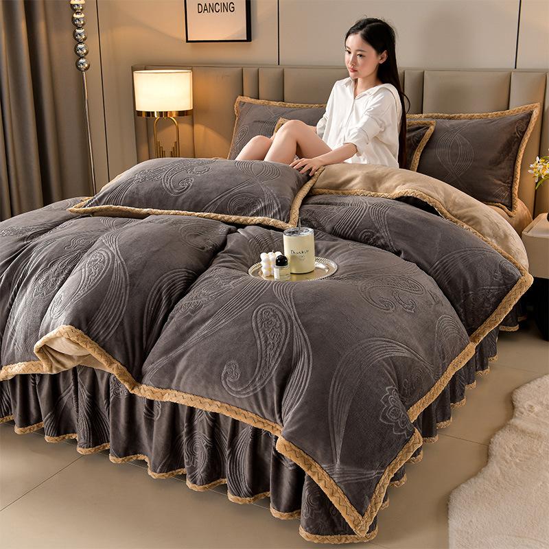 Class A Maternal And Infant Grade High-Gram Carved Fleece Milk Fleece Bed Skirt4-Pcs Set, Winter Double-Sided Fleece Quilt Cover