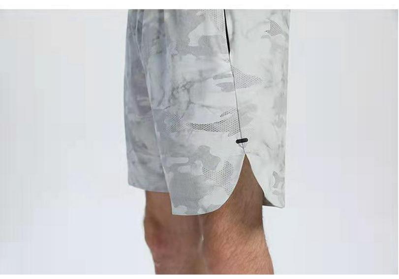 Men's Quick-Dry Camouflage Sports Shorts: Loose Fit for Running, Training, and Fitness