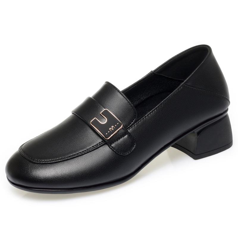 

Модная женская обувь AIYUQI Осень 2025 Новая Натуральная кожа Женская офисная обувь Большой размер Нескользящая обувь для мам 43 чёрный