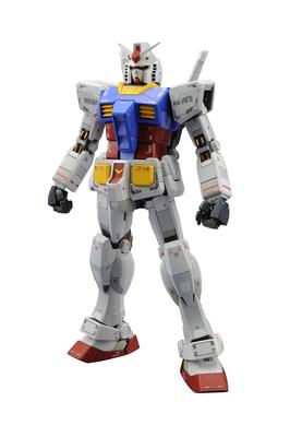 BANDAI SPIRITS MG Mobile Suit Gundam Gundam Scale Plastic Model Kit RX-78-2 Ver.3.0 1/100 Pre-Colored