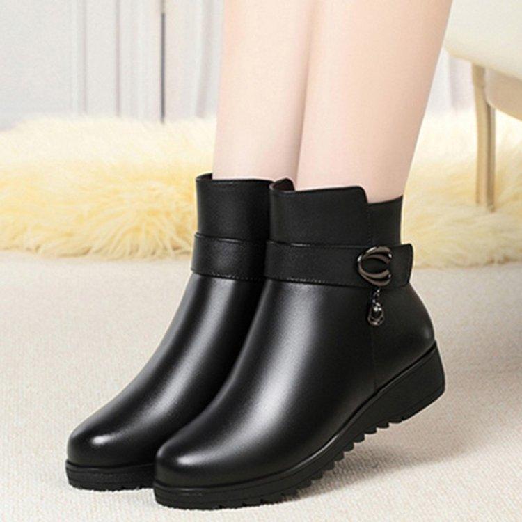 Soft Leather Mother Snow Boots Women's Winter New Velvet Cotton Boots Women's Short Boots Soft Sole Non-slip Middle-aged and Elderly Cotton Shoes