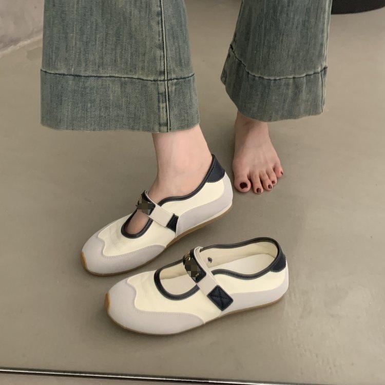 Korean round head soft flat bottom Velcro German training shoes autumn new comfortable breathable shallow mouth single shoes