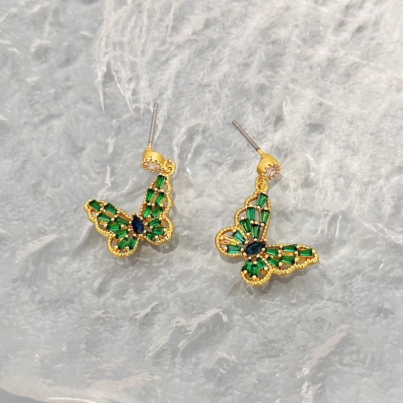 Simple Fairy Beauty Green Butterfly Hollow Earrings Design Light Luxury Stud Earrings
