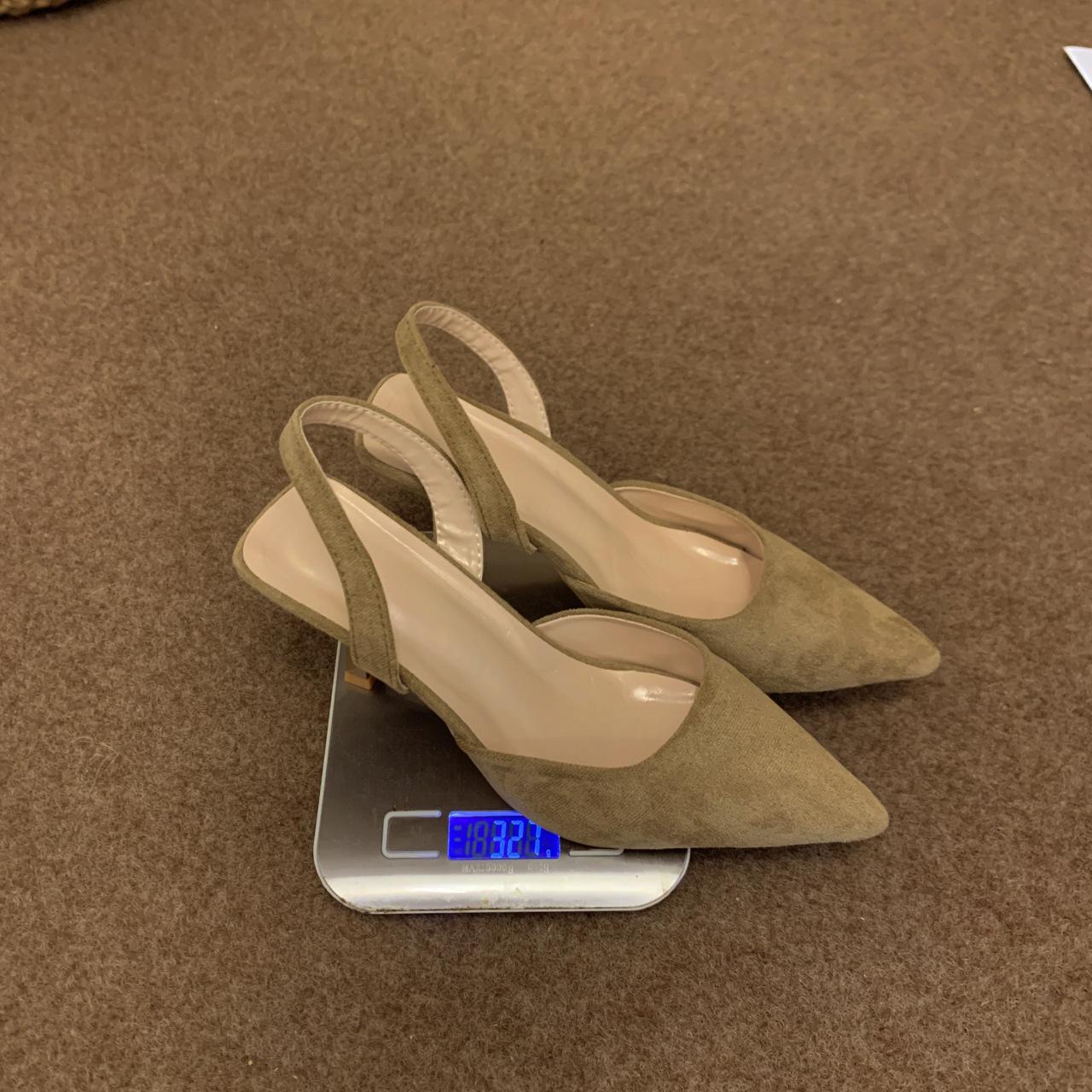 

Brown high heels bag head sandals shoes 2025 new spring and summer with skirt pointed single shoes 43 хакі