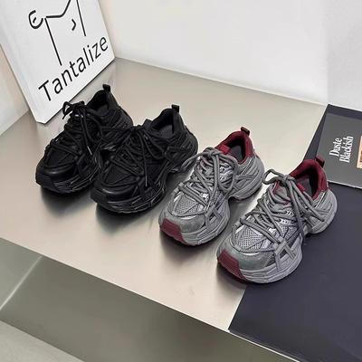 Autumn and Winter Retro Dad Shoes for Women 2026 New Thick Soled Height Increasing Casual Sports Shoes Trend
