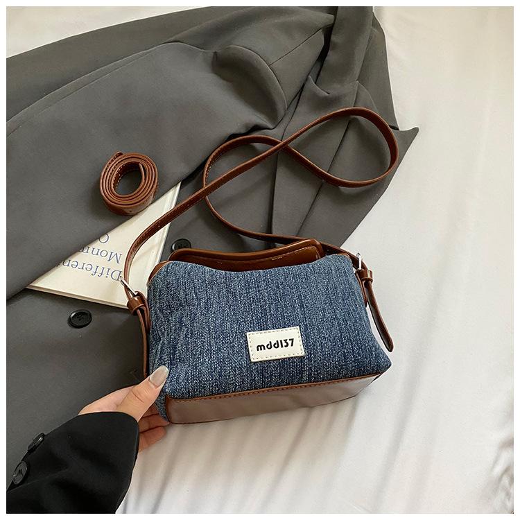 

Модная джинсовая маленькая сумка женская 2025 новая повседневная дорожная сумка через плечо высокого класса простая сумка-мессенджер под мышкой