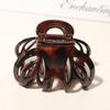 2026 Summer Medium Hairpin: Elegant High-End Shark Clip for Women's Bun