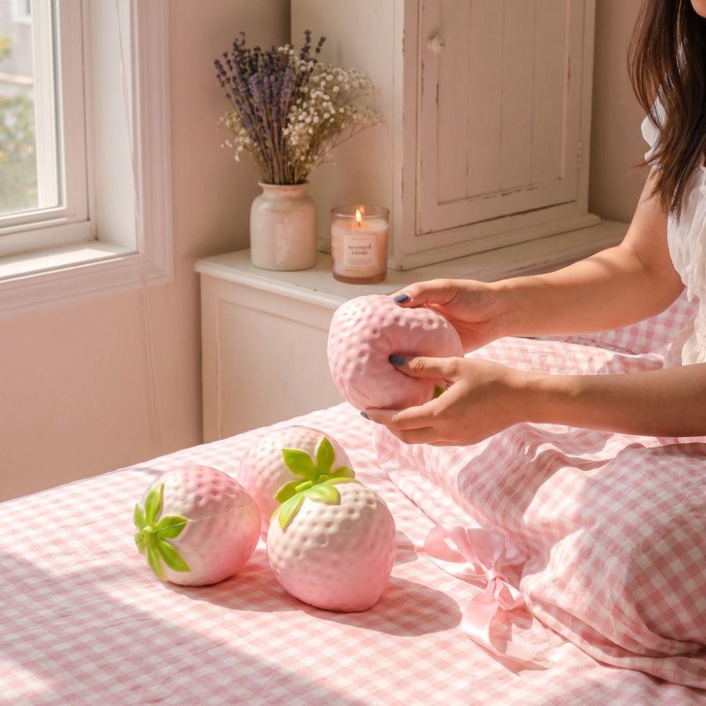 Slow Rising Strawberry Squeeze Toy Soft Stretchy Sensory Squeeze Toy For Kids