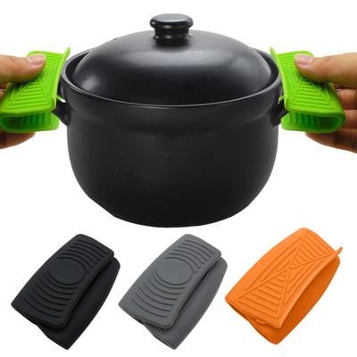 2Pcs Silicone Hot Handle Holder Heat Insulated Assist Grip Cover Sleeve for Cast Iron Woks Pans Griddles Skillets Anti-Scalding Clip