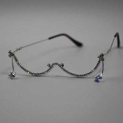 Einzigartiges Brillengestell ohne Gläser, mit Diamanten verziert, Süßes und Cooles Mädchen Halbrahmen Mode Ins Dekorative Brille