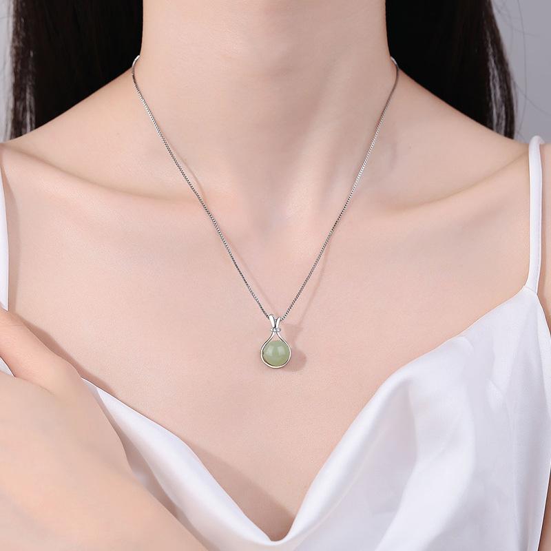 Neujahr Glückstüte Halskette für Damen, High-End Nischendesign, Leichte Luxus Schlüsselbeinkette, Einfache und vielseitige Pulloverkette