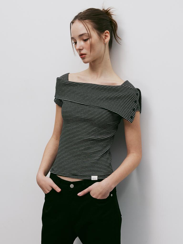 KITTY POTTERY Striped Off-Shoulder Short-Sleeve T-Shirt (Black)