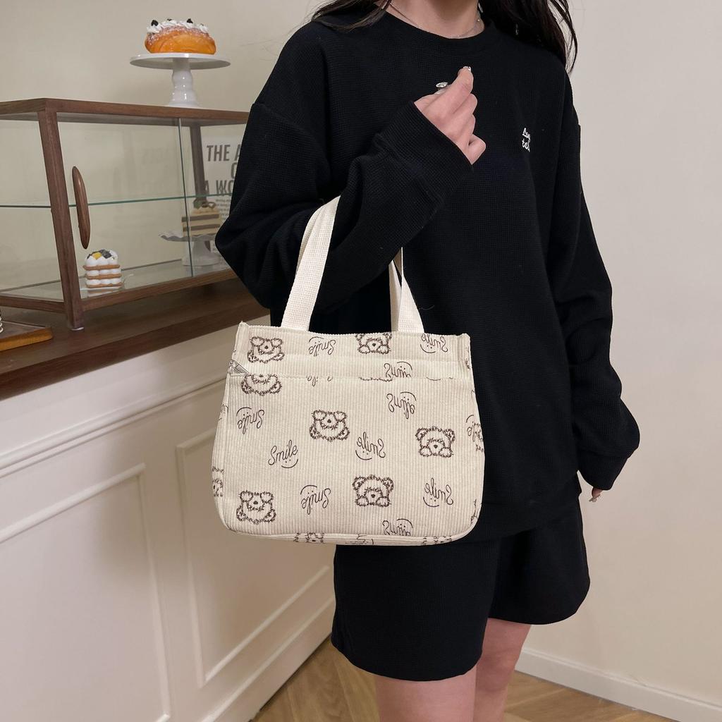 Going Out Fashion Niche Design Casual Large Capacity Spring Handbag Commuter Handbag Tote Bag