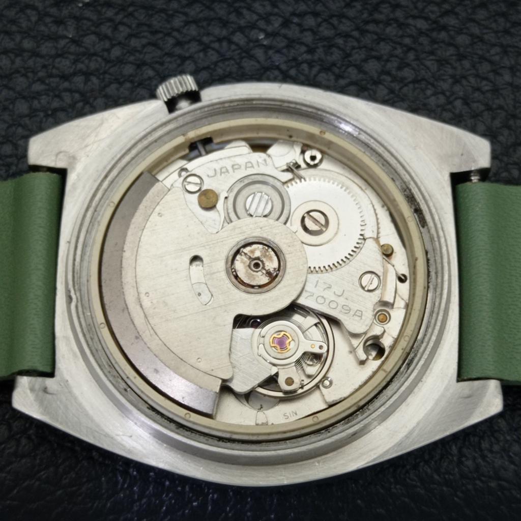 USED VINTAGE SEIKO 5 AUTOMATIC JAPAN MENS ARABIC GREEN DIAL WATCH A434657-2 R121-a434657