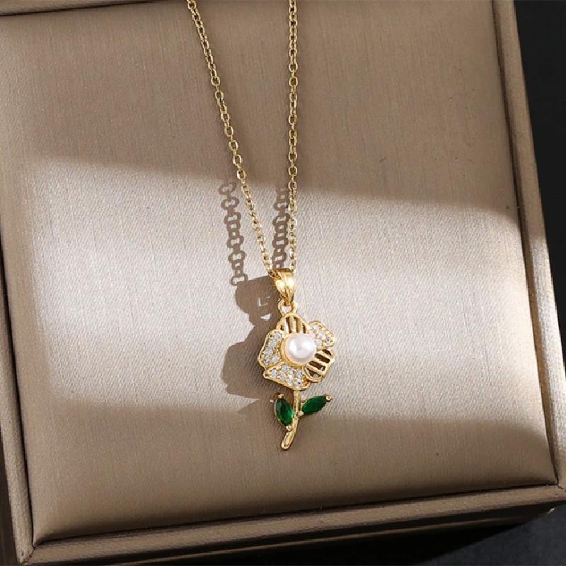 1 Pcs Luxury Cool Wind Flower Shape Gold Plated Copper Pendant With Stainless Steel Chain Combination Necklace