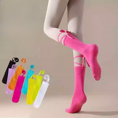 Dames lente en herfst, allerlei soorten antislip voetbanden voor yoga, pilates, fitness, dans en andere dansoefeningen met lange sokken.
