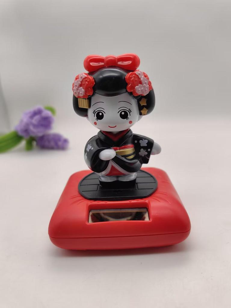 Solar-Powered Dancing Japanese Geisha Doll - Kimono Car Ornament