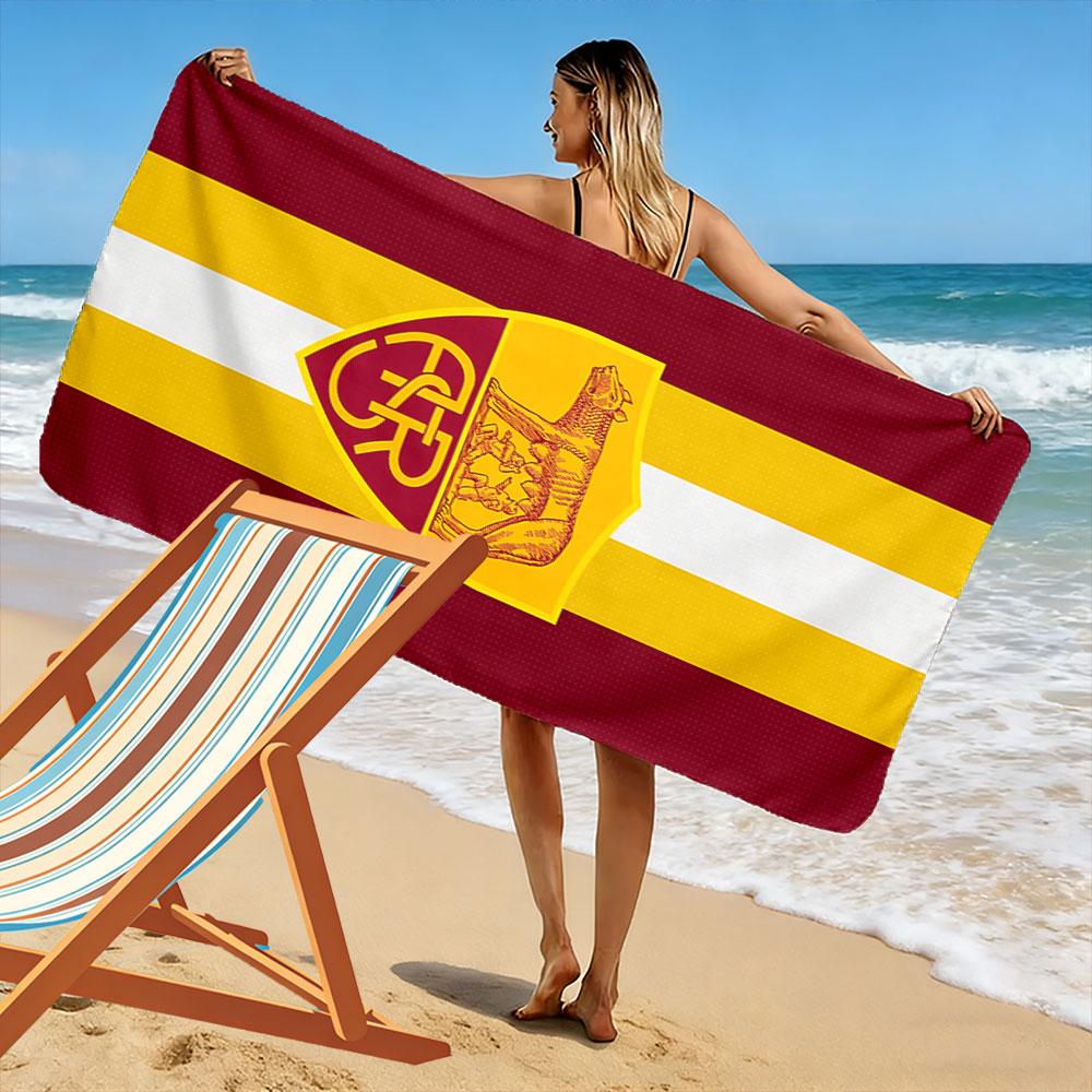 Asciugamano da Spiaggia Emblema Romano Un asciugamano da spiaggia indispensabile per i viaggi in spiaggia
