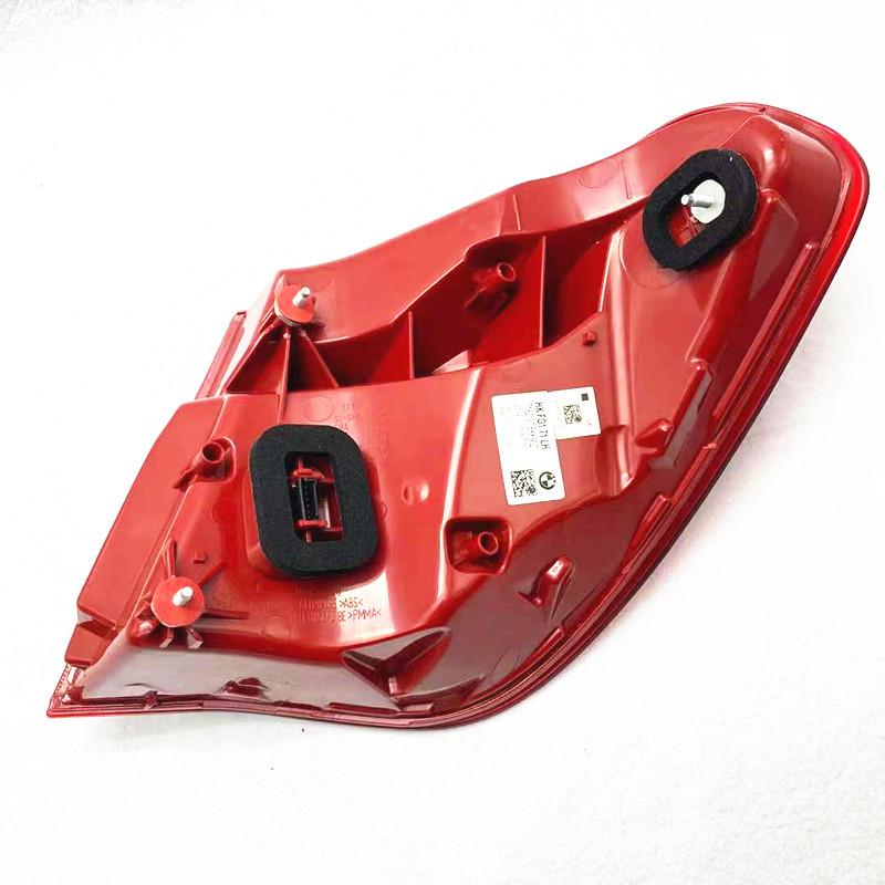 09-12 BMW 7 Series F02/F01 Rear Taillight Assembly with Anti-Collision Light Features for 730, 740, 750, 760Li Models