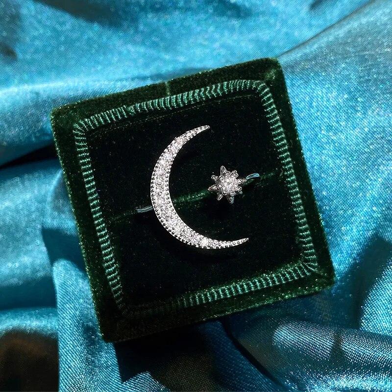 Mote Uregelmessig Moon Star Flower Diamond Parring for kvinner Sterling Sølv S925 Julegave Smykkeringer for kvinner